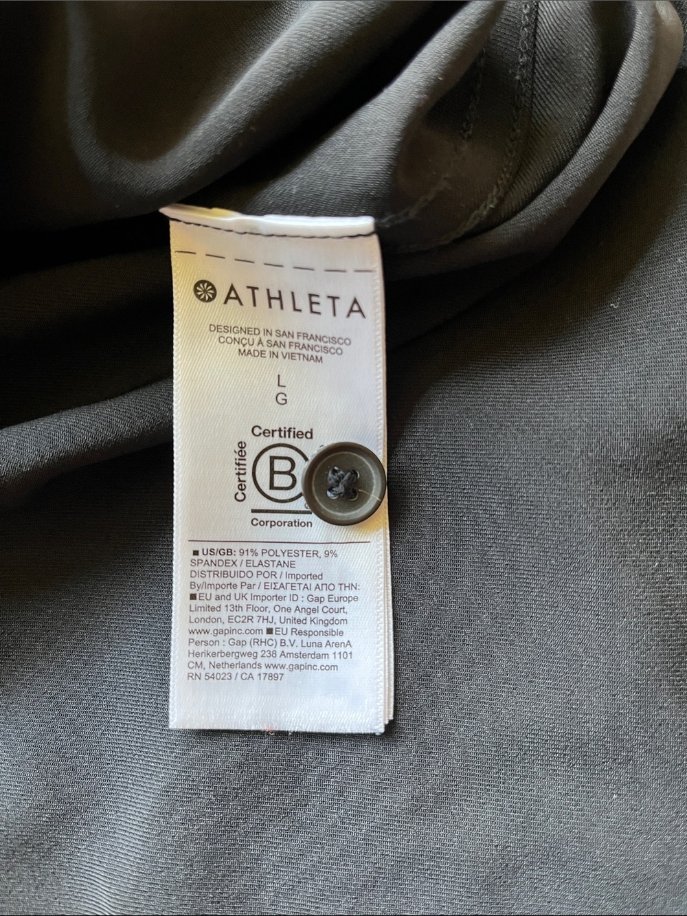 Athleta MVP Button Down
High-performance Tech Twill fabric in an oversized fit L - Picture 10 of 14